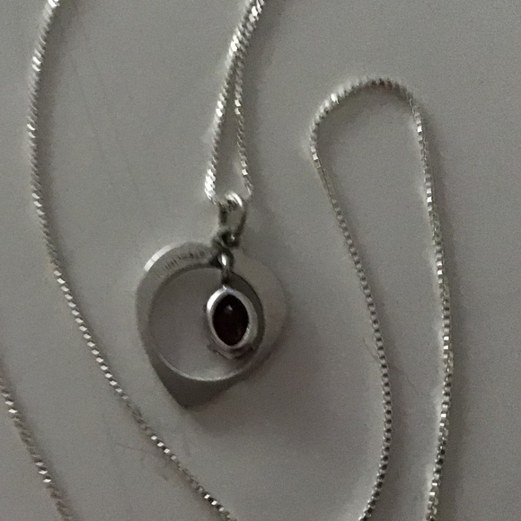 STERLING DANGLING GARNET OPEN HEART NECKLACE - Picture 1 of 4